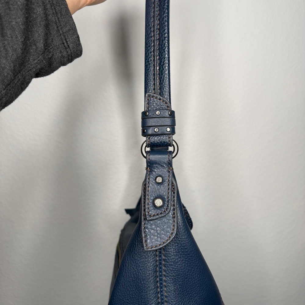 The Sak Sequoia Indigo Leather Shoulder Bag OS - Picture 10 of 13